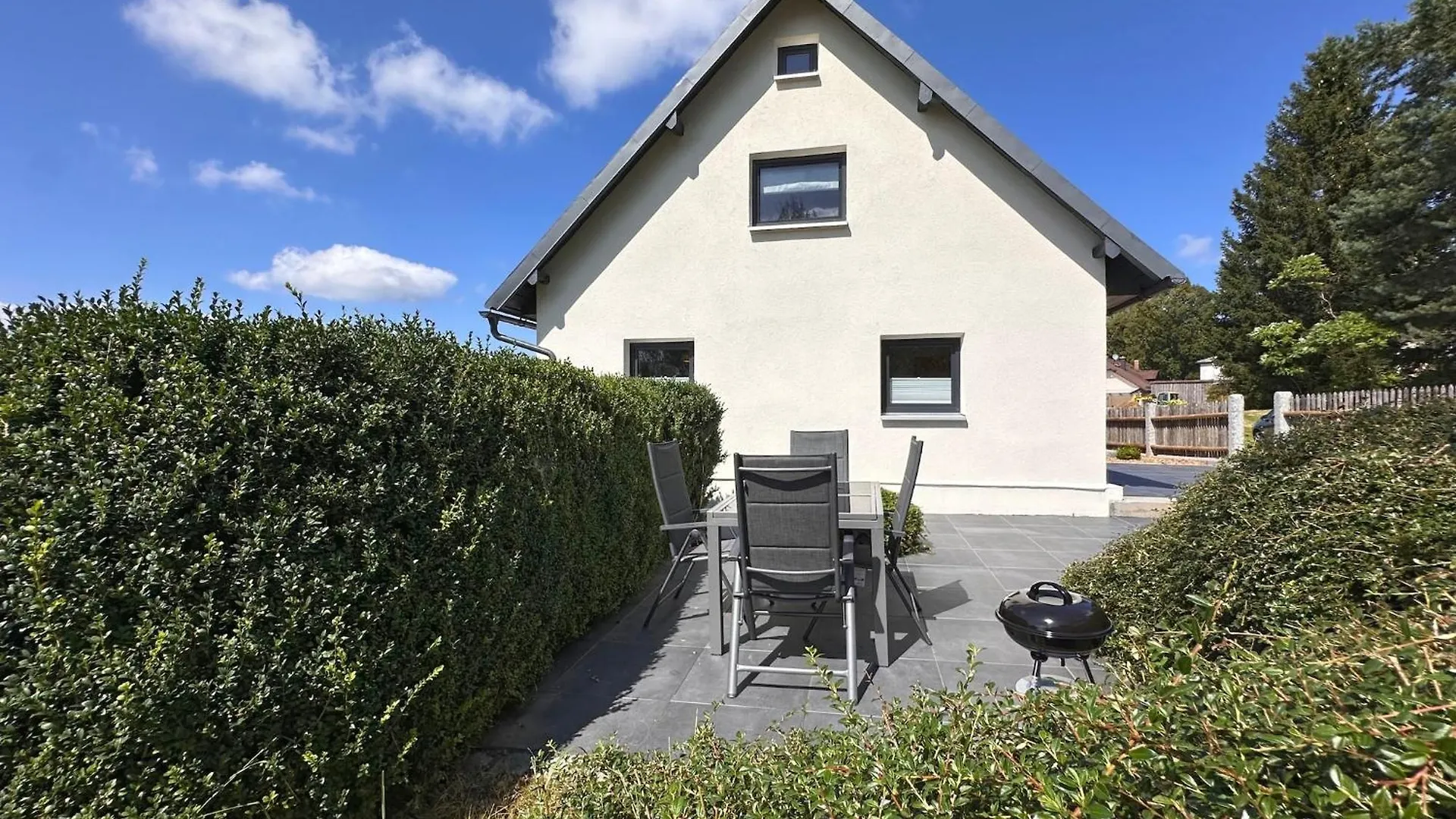 Wonderful Holiday Home With Large Garden Stadlern